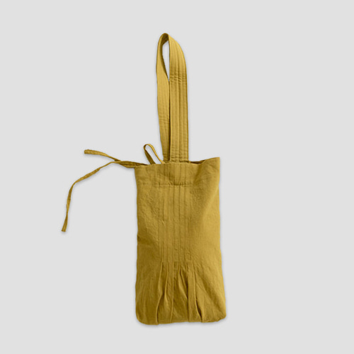 [ae] minuit a bag_yellow