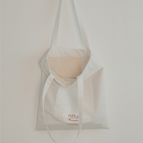 [누아네임] 포실포실한 하얀색 가방