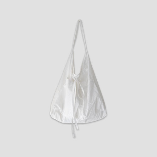 [projet] two pockets easy bag white (3차입고)